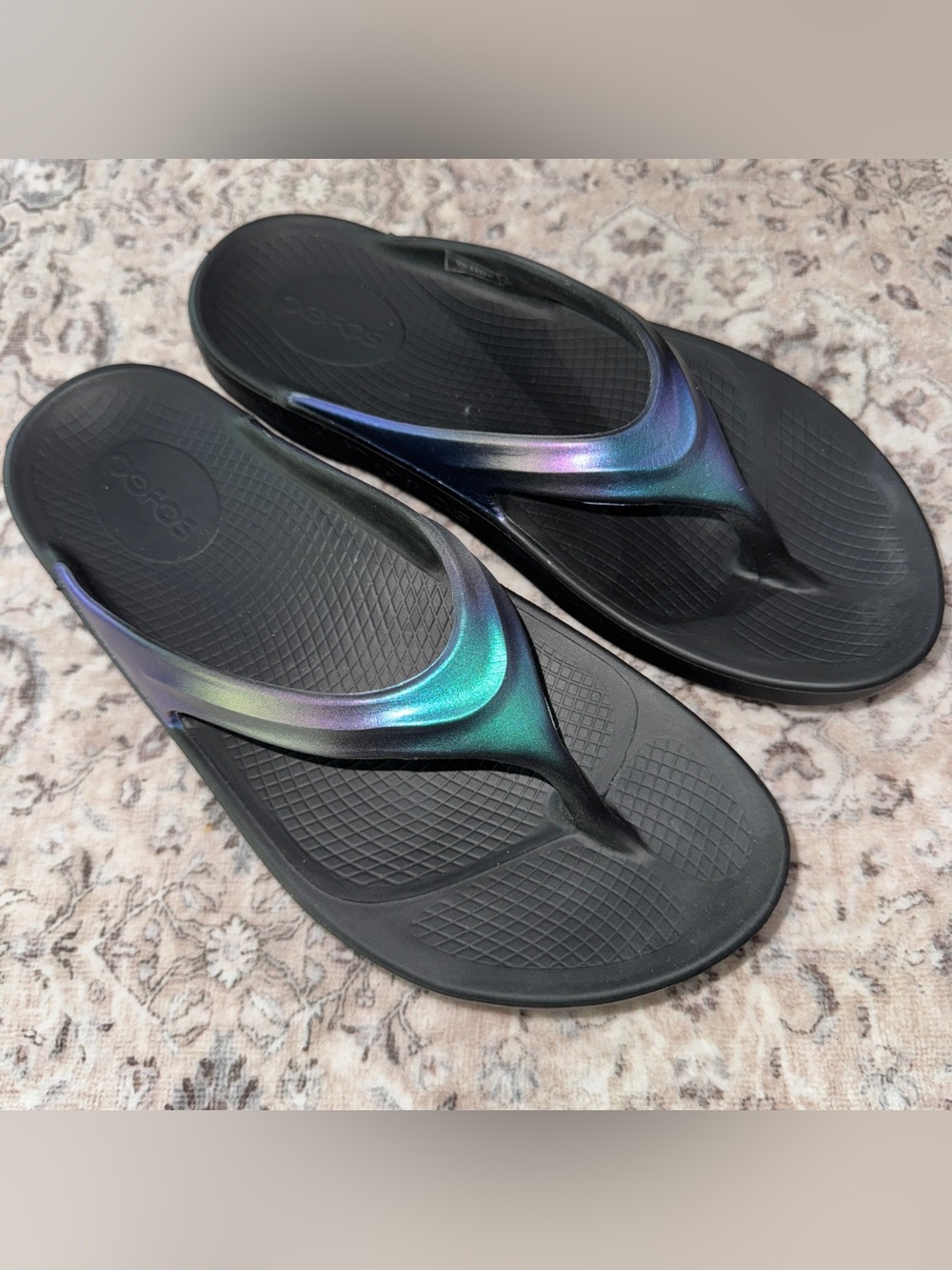 OOFOS Black Flip Flops with Iridescent Green-Blue-Purple Straps